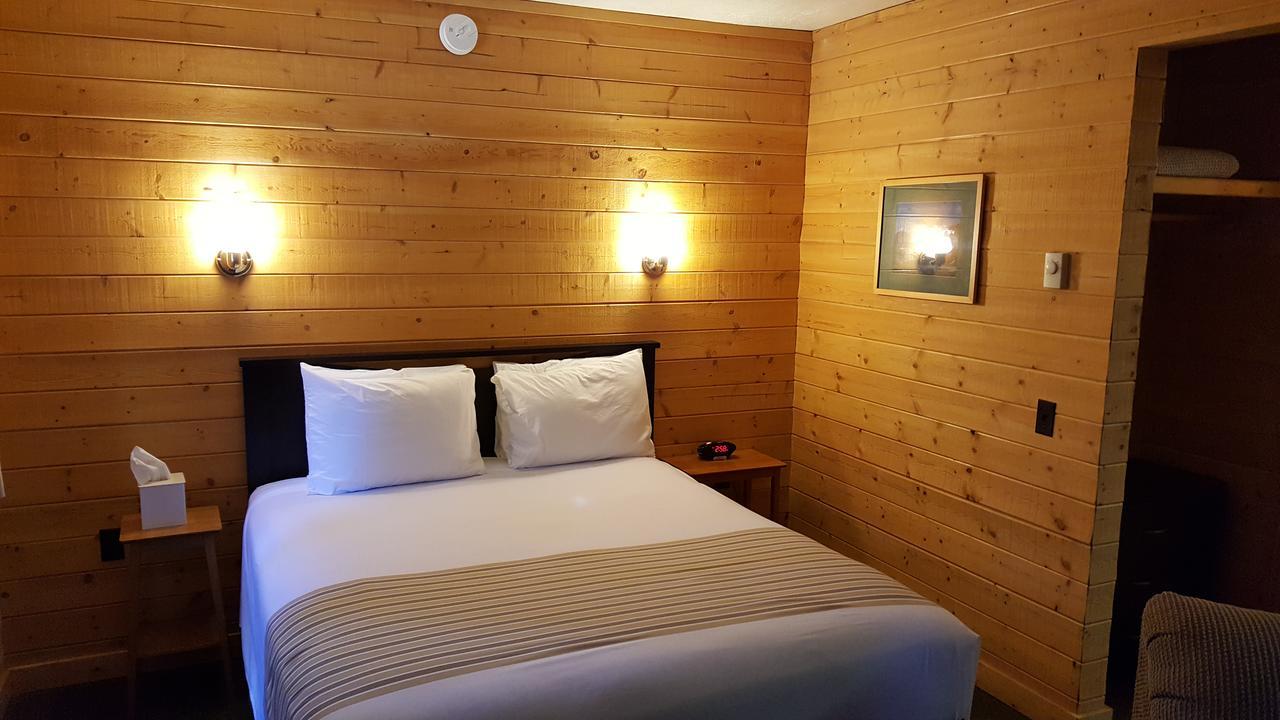 Emerald Forest Cabins Trinidad Esterno foto