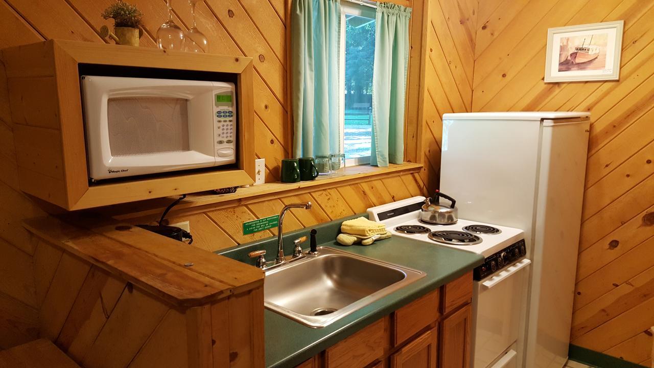 Emerald Forest Cabins Trinidad Esterno foto