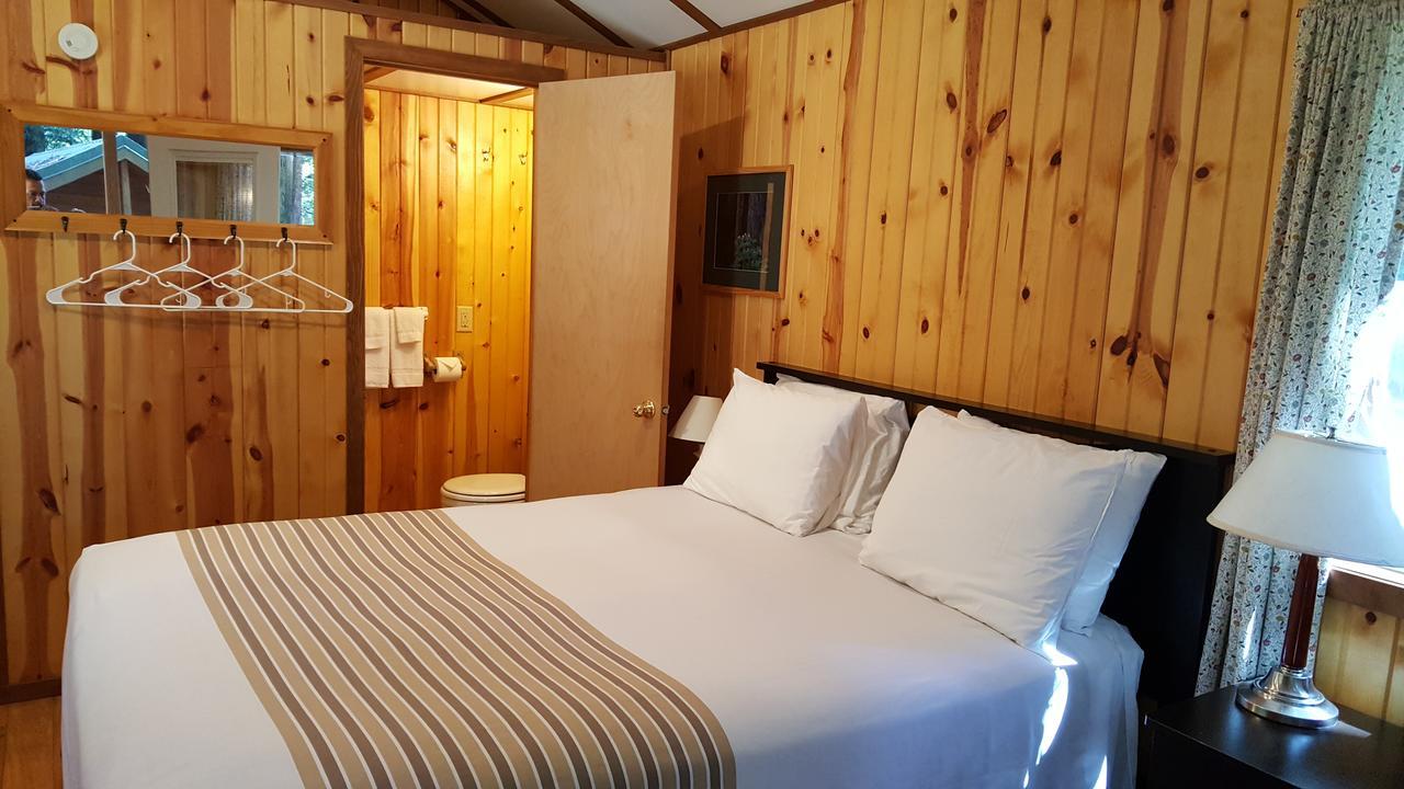 Emerald Forest Cabins Trinidad Esterno foto