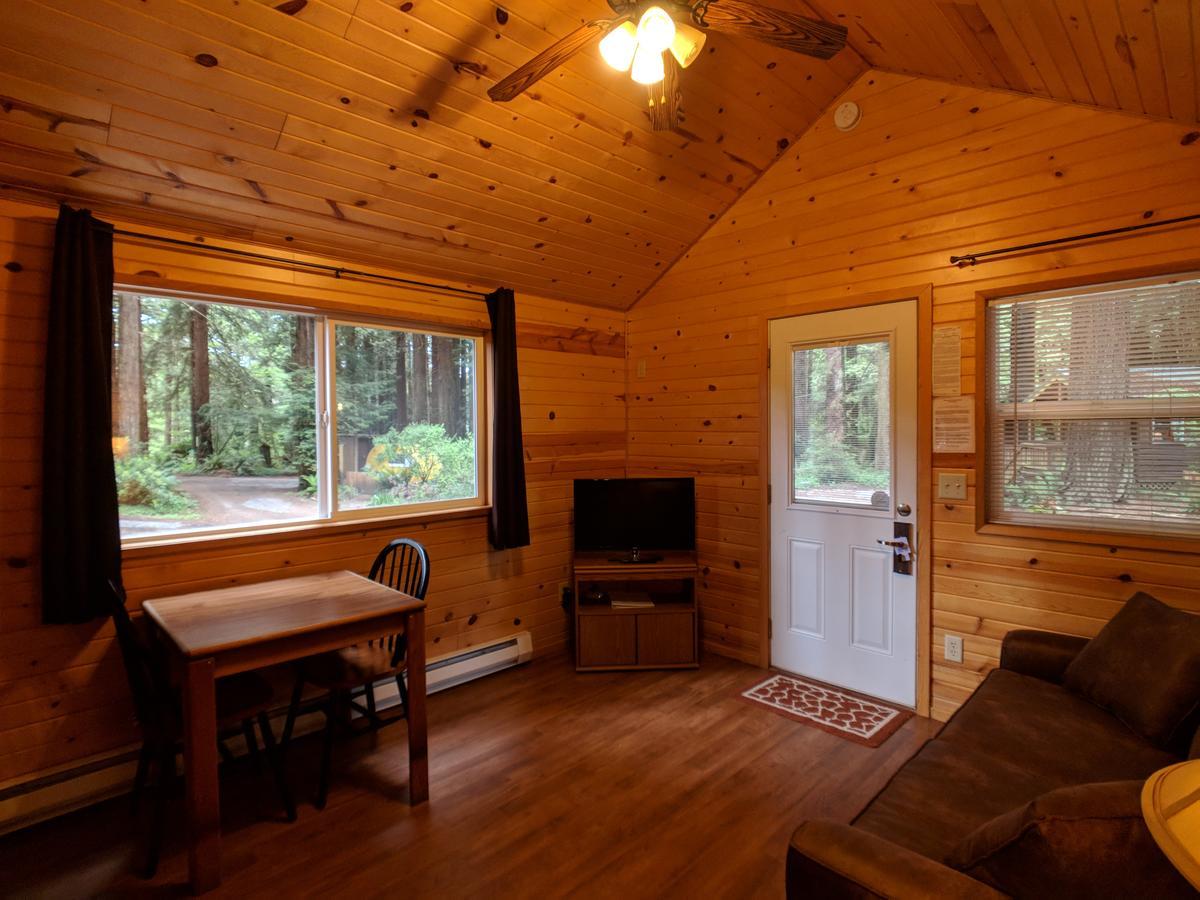 Emerald Forest Cabins Trinidad Esterno foto